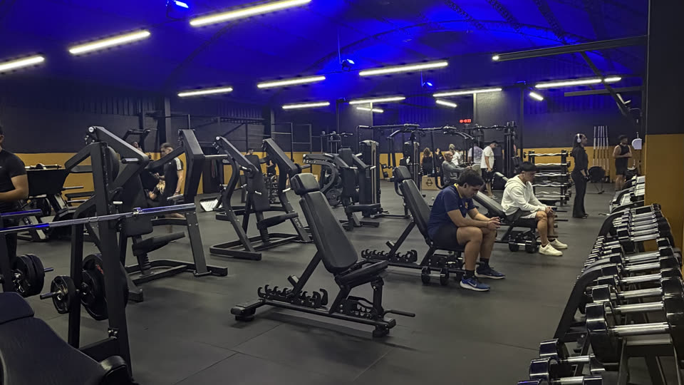 Vista general de la sala de musculación de la sede Malvín