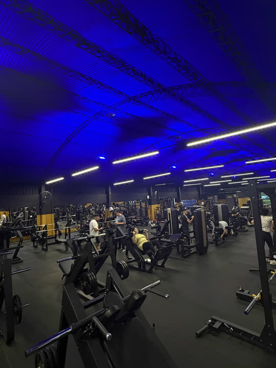 Sala de musculación de la sede Malvín de Salvaje Life Fitness